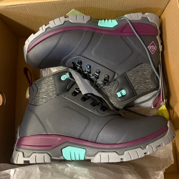 Women’s Muck Apex Lace Up Boot - Picture 4 of 7